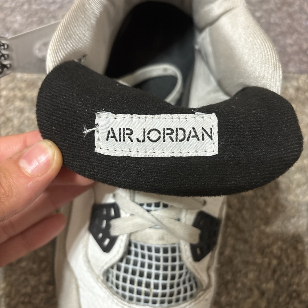 Jordan 4 Retro Military Black - Picture 4 of 4